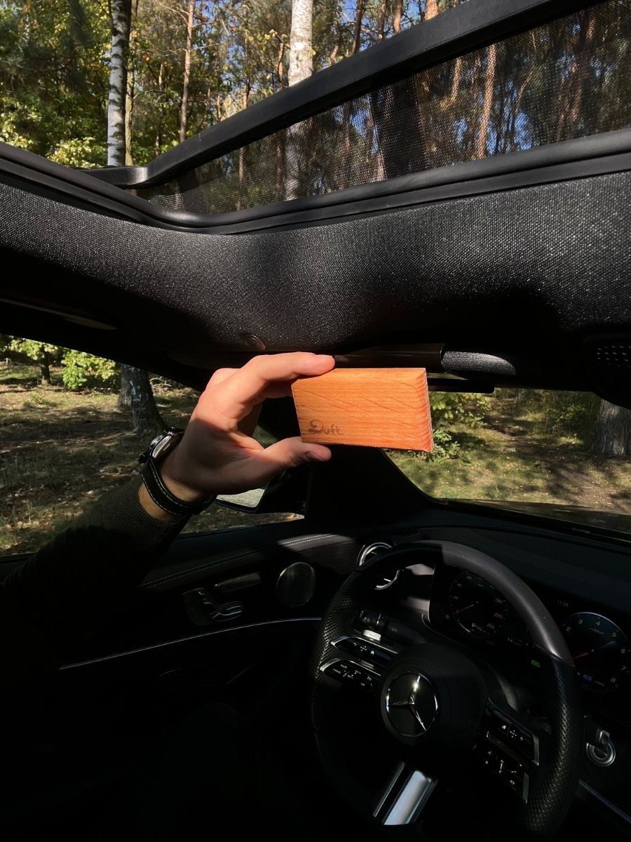 DREWNIANY ZAPACH DUFT.